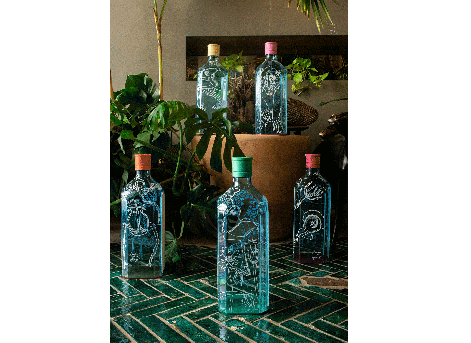 Darwin Stapel studio for visual concepts; one line illustration; onelineillustration; Graphic Designer; Corporate Design; Bombay Sapphire; Canvas Bar;